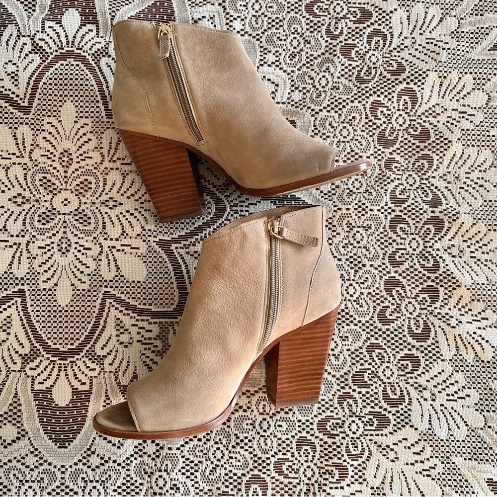 JOIE Leather Diya Heeled Booties - Picture 3 of 7